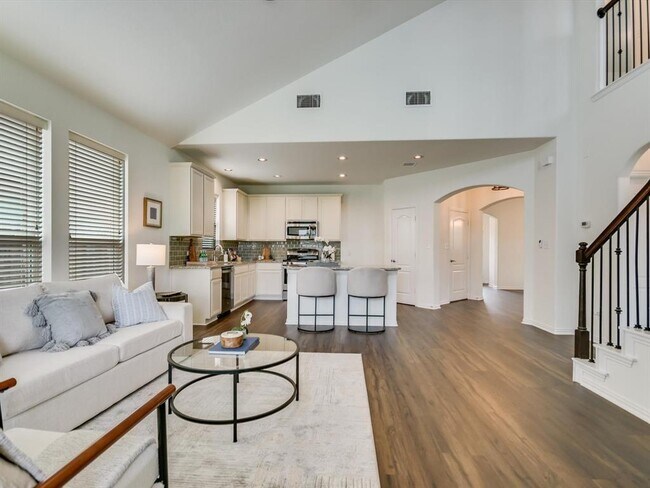Photo - 736 Bonnet Blvd