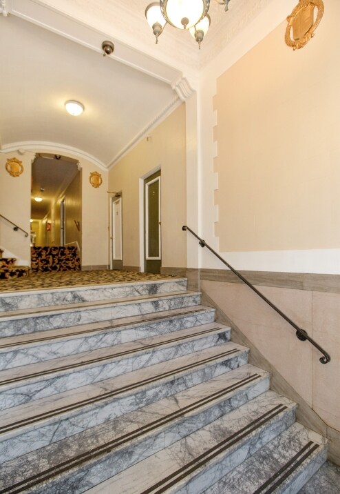 Entrance - 666 O'Farrell