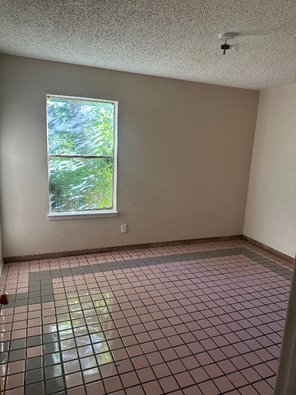 Photo - 3813 Windsor Ave