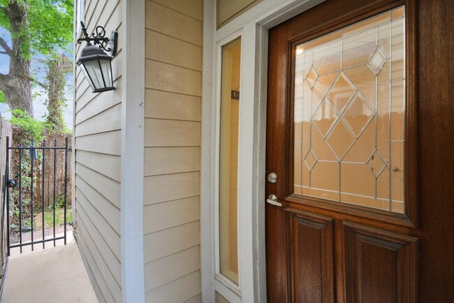 Photo - 1137 W 24th St Unit A