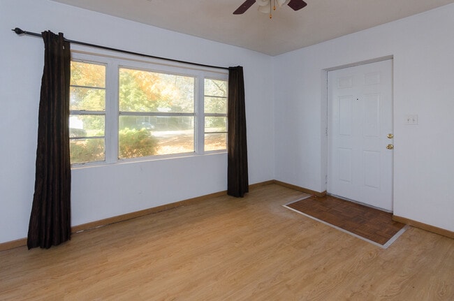 Photo - 4607 Ruth St Unit B