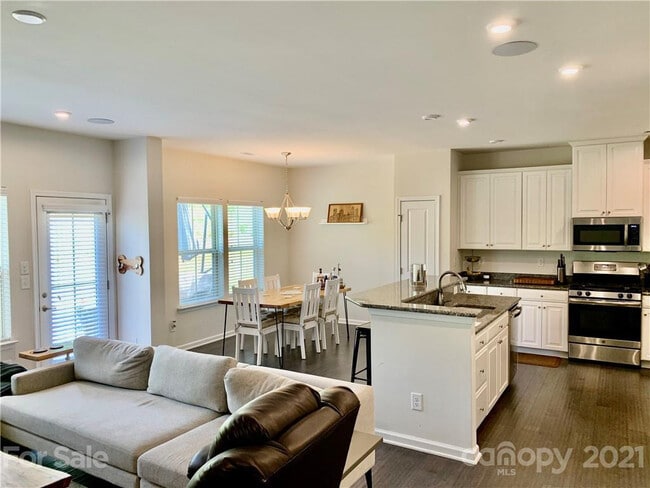 Photo - Room in House on Audubon Pk Dr