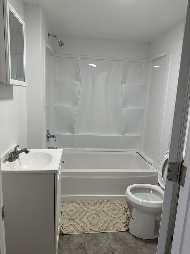 12 Shaw St Unit B