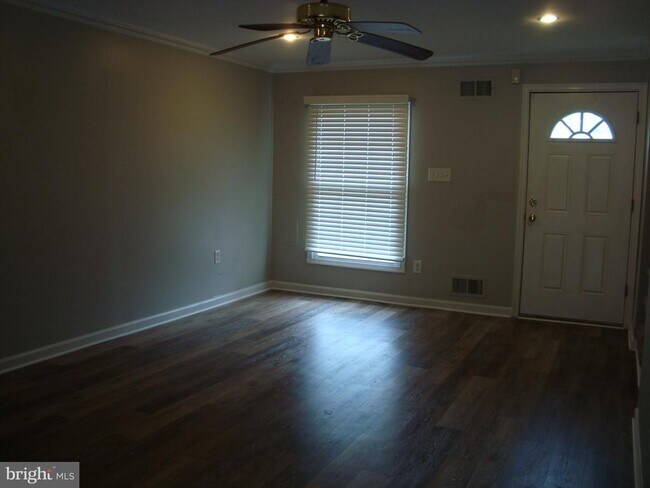 Photo - 1807 Arwell Ct