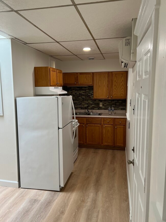 Photo - 113 Main St E