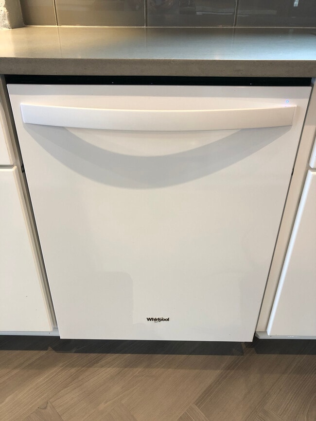 Whirlpool dishwasher