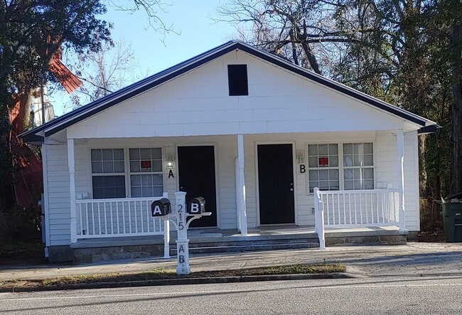 Photo - 215 Johnson St Townhome