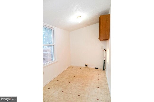 Photo - 214 Trumbauersville Rd