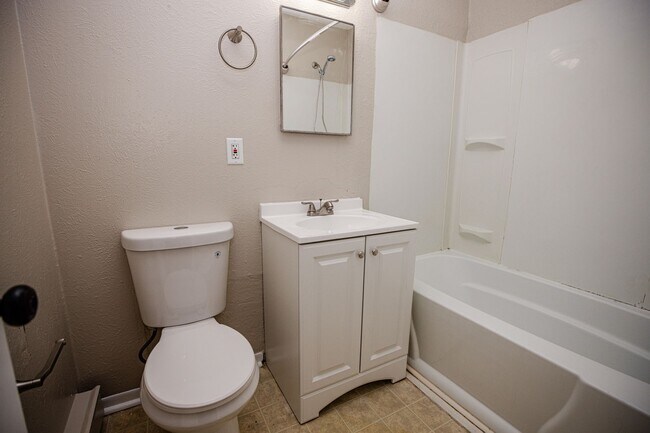 Photo - 6730 Hill Ave Unit # 205