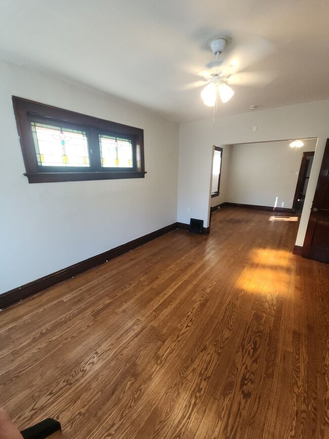 Photo - 6040 Southwest Ave Unit 6040 -2F
