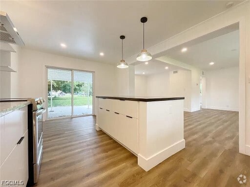 Building Photo - 2027 Maravilla Cir Rental