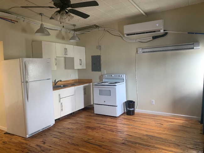 Photo - 1415 Kemper St