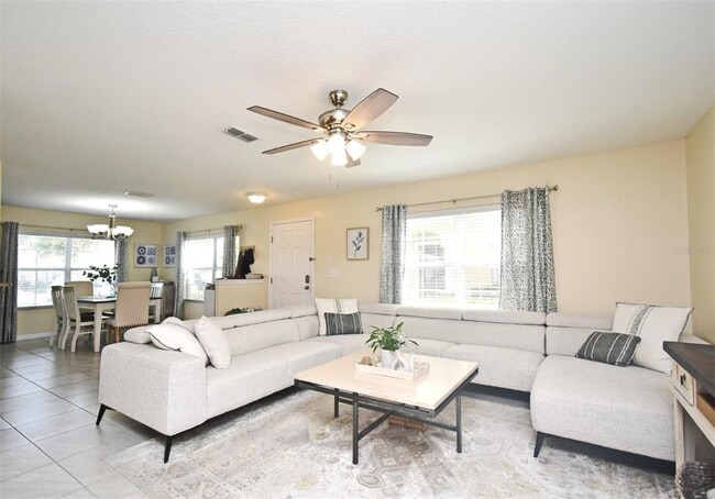 Photo - 200 Carina Cir