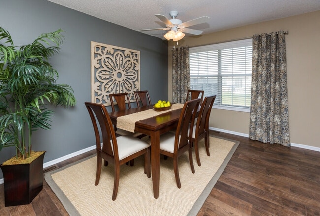 Ashworth Pointe & Foxboro Townhomes