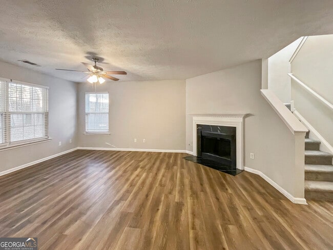 Photo - 1192 Matt Moore Ct