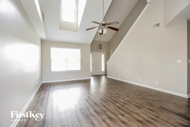 Photo - 1304 Sunray Dr