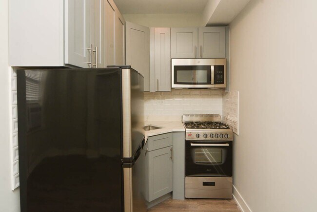 Photo - 545 W Belmont Ave Unit i5