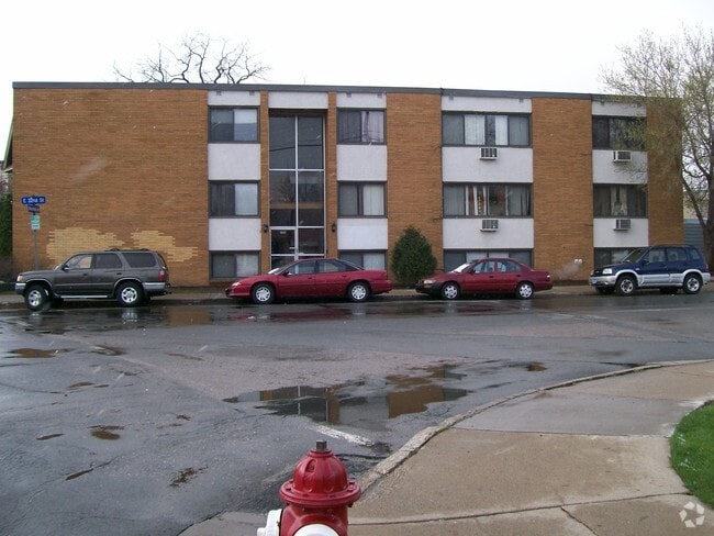 Photo - 3200 Minnehaha Ave