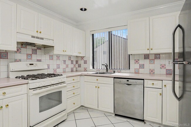 Photo - 311 N Greeley Ave