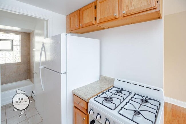 3441 S Central Ave Unit 3441-2
