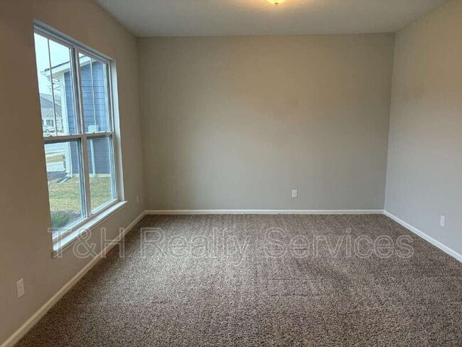 Photo - 19195 Horsewood Dr