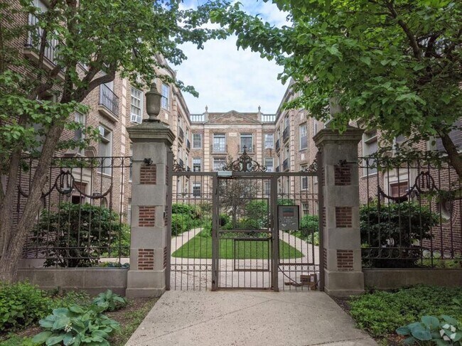 Building Photo - 1 bedroom in Evanston IL 60202 Unit 09-F3 Rental