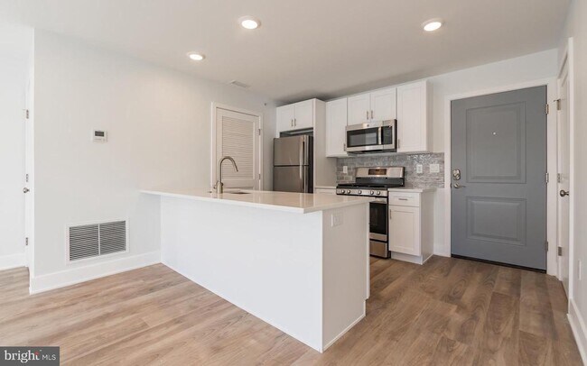 Photo - 1616 N Bailey St Unit 301