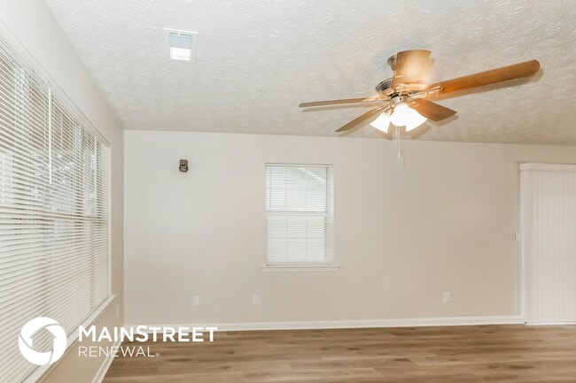 Photo - 1611 Cobbs Creek Ln