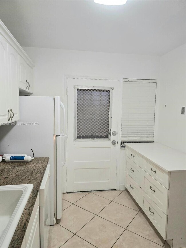 Photo - 2309 Park Ln Unit 116