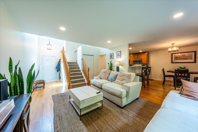Photo - 2927 Caldwell Ln