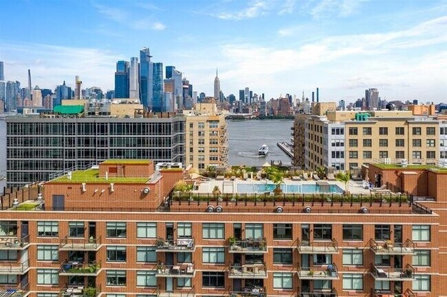 Building Photo - 1400 Hudson St Unit 319