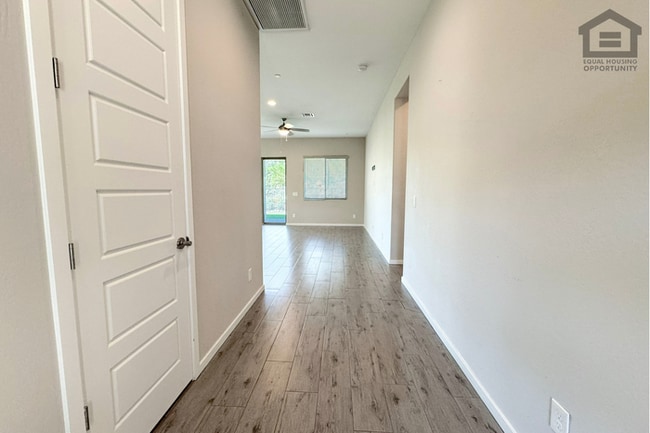 Photo - 3Bed/2Bath Home in Cave Creek! Move-In Ready on 05/21/2026! -- NO HOA!