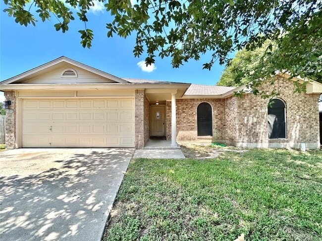 Photo - 404 Mesquite Cir