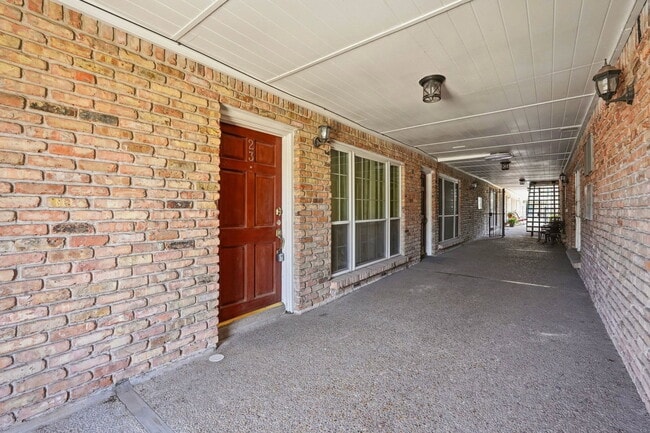 Photo - 2507 Montrose Blvd Unit Apartment 23