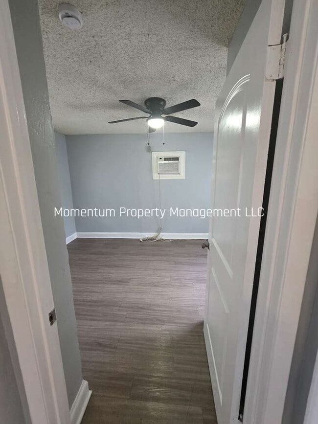Photo - 2206 Lucerne Park Rd