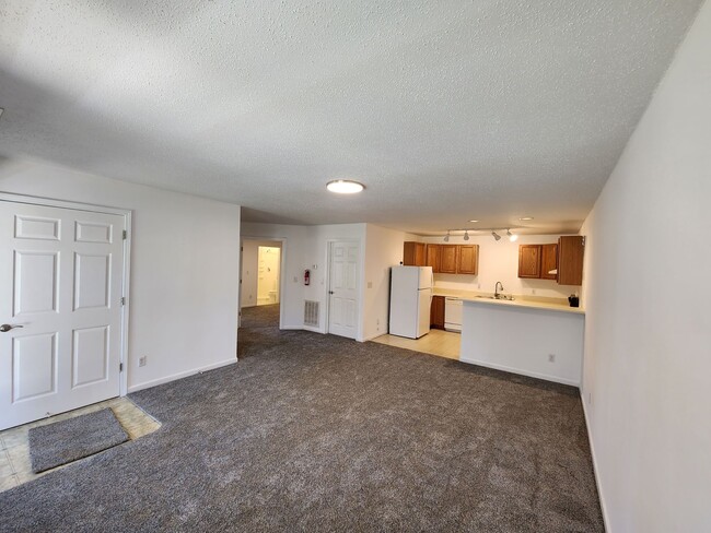 Photo - 30 Robinson Cove Rd Unit B