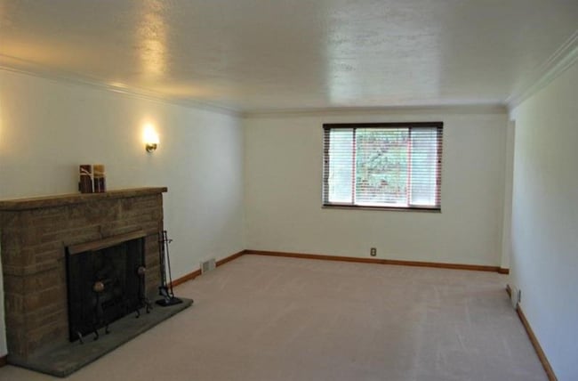 Photo - 151 Dicio St