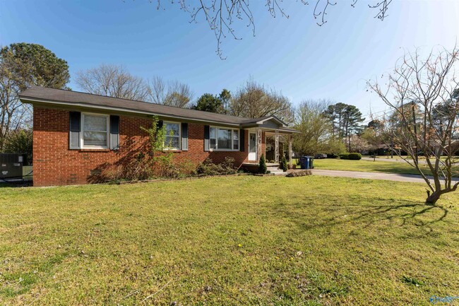 Photo - 712 Marion Dr