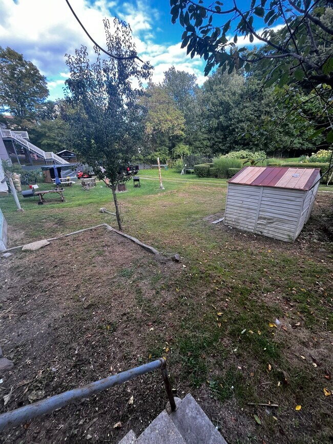 Photo - 84 W Main St Unit Apt B