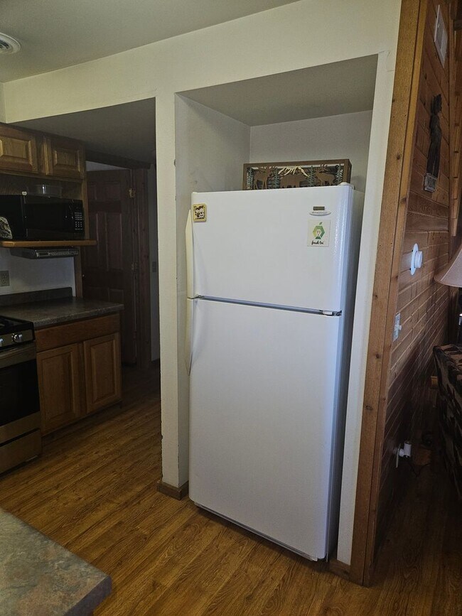 Photo - 2 Bed / 2 Bath Fully Furnished Cabin House...