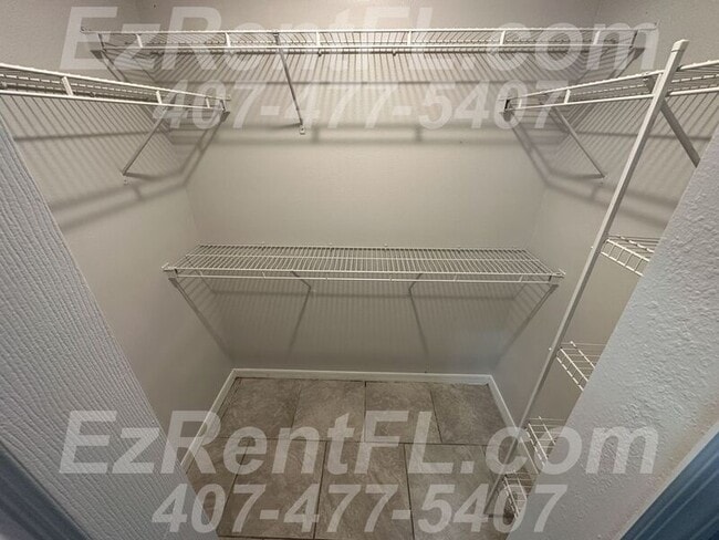 Photo - 273 McKay Blvd