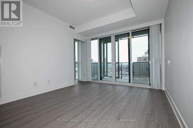 Photo - 7 Grenville St Unit 2609