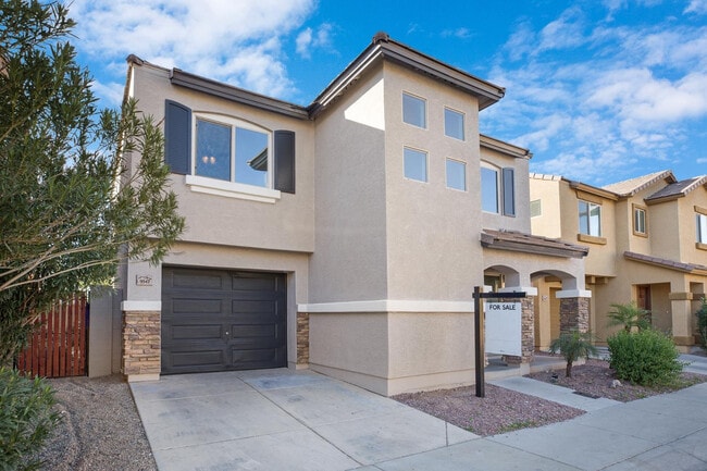 Photo - 9547 E Belmont Ave