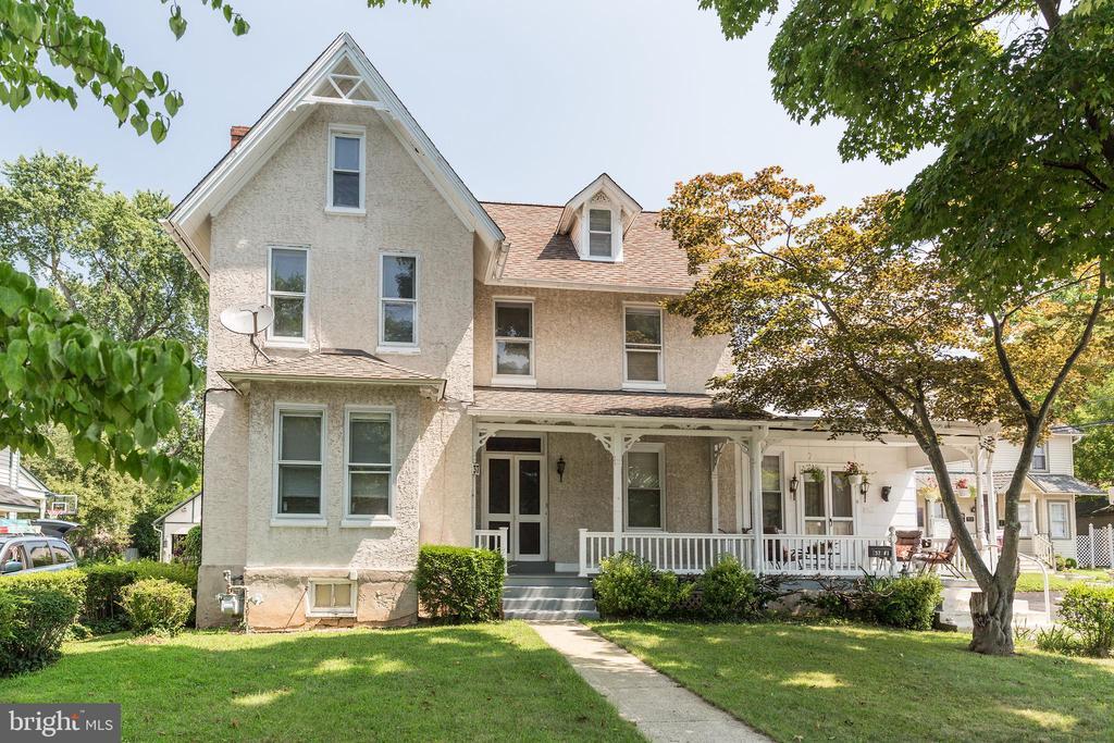 Photo - 37 N Clinton St