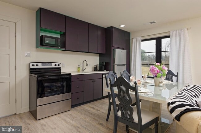 Photo - 23443 Dover Rd