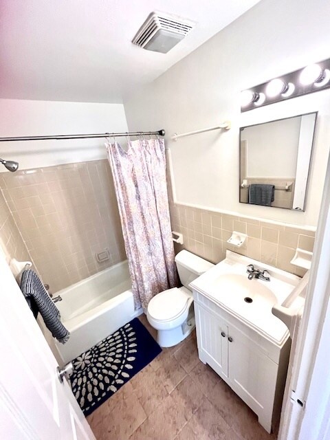 Photo - 2323 NE 12th St