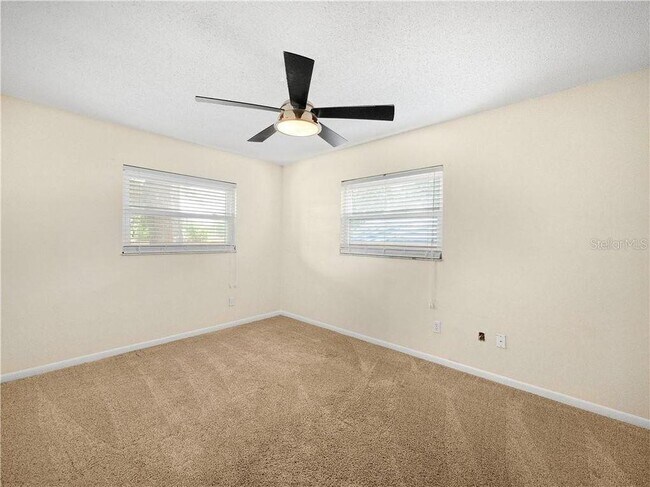 Photo - 304 E Highland St