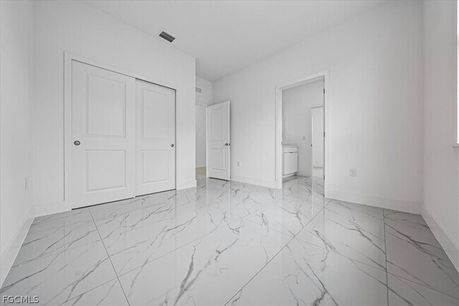 Photo - 3813 25th St SW