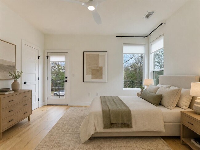 Photo - 1106 Walton Ln