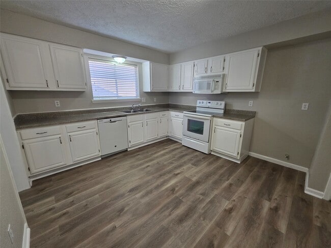 Photo - 17602 Heritage Bay Dr